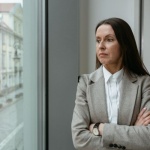 Twoje „nie” nie potrzebuje wymówek: jak stawiać granice z lekkością i pewnością siebie